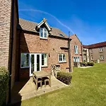 The Wagging Wave - Part Of The The Bay Village With Pool, Gym And Direct Access, Pub, Restaurant, Tennis And Meadows Walks Dom wakacyjny Filey