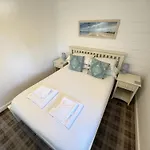 The Wagging Wave - Part Of The The Bay Village With Pool, Gym And Direct Access, Pub, Restaurant, Tennis And Meadows Walks Dom wakacyjny *