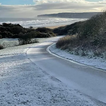 Holiday home The Wagging Wave - Part Of The The Bay Village With Pool, Gym And Direct Access, Pub, Restaurant, Tennis And Meadows Walks *