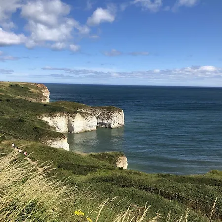 The Wagging Wave - Part Of The The Bay Village With Pool, Gym And Direct Access, Pub, Restaurant, Tennis And Meadows Walks Filey