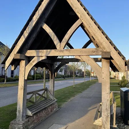 Dom wakacyjny The Wagging Wave - Part Of The The Bay Village With Pool, Gym And Direct Access, Pub, Restaurant, Tennis And Meadows Walks