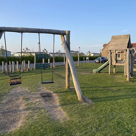Dom wakacyjny The Wagging Wave - Part Of The The Bay Village With Pool, Gym And Direct Access, Pub, Restaurant, Tennis And Meadows Walks