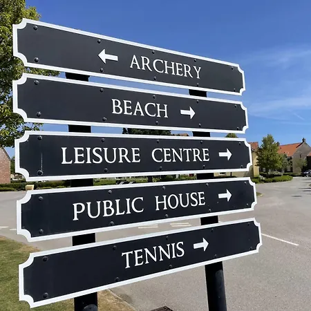 The Wagging Wave - Part Of The The Bay Village With Pool, Gym And Direct Access, Pub, Restaurant, Tennis And Meadows Walks