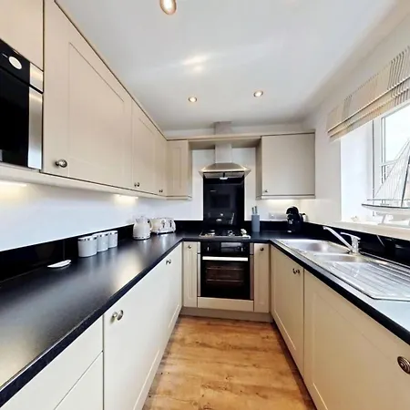 The Wagging Wave - Part Of The The Bay Village With Pool, Gym And Direct Access, Pub, Restaurant, Tennis And Meadows Walks Dom wakacyjny